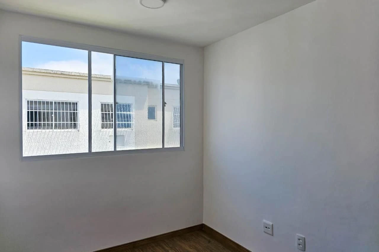 2-bedroom apartment in a building with a gym — photo 12