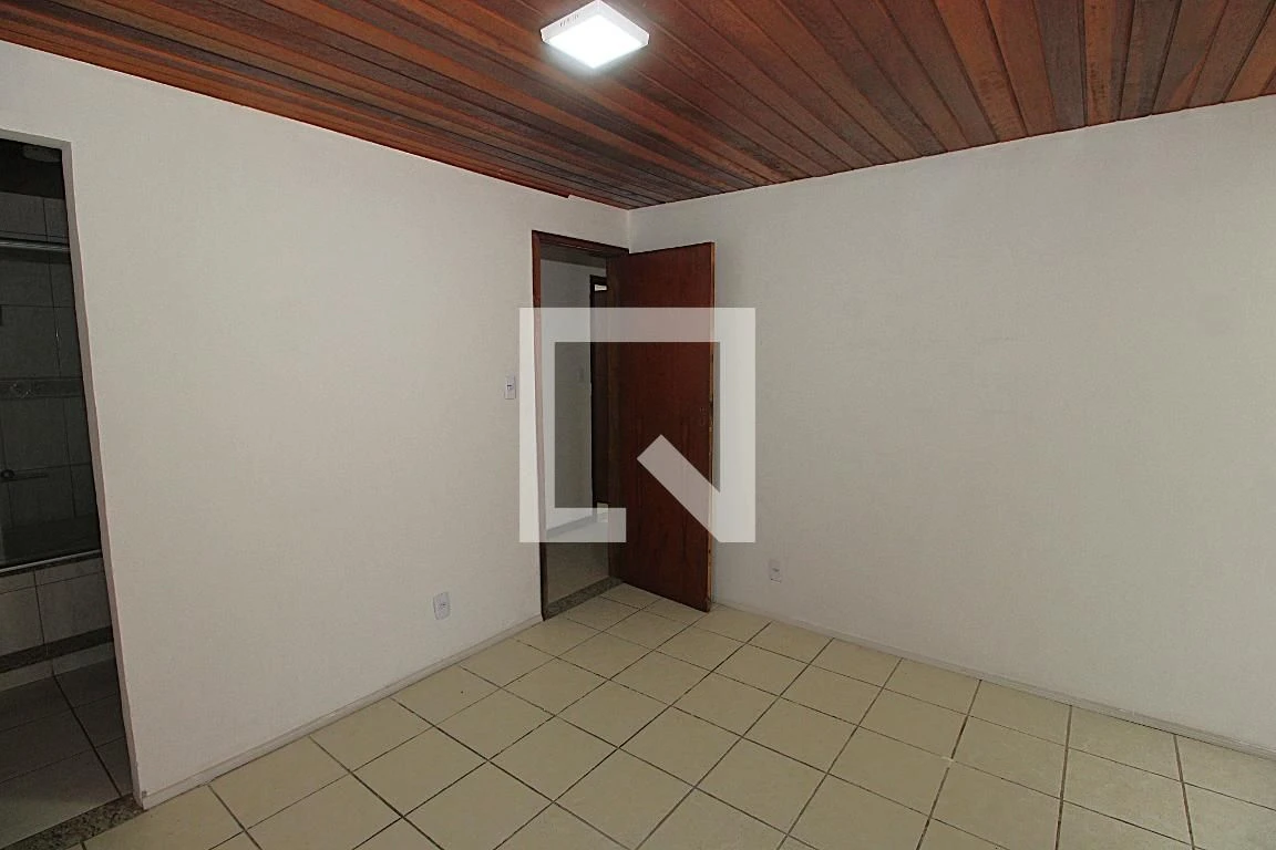 Casa de 3 quartos com banheira — photo 4