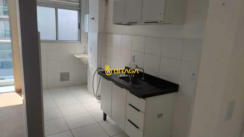 Apartamento mobiliado com 2 quartos e varanda envidraçada — photo 3