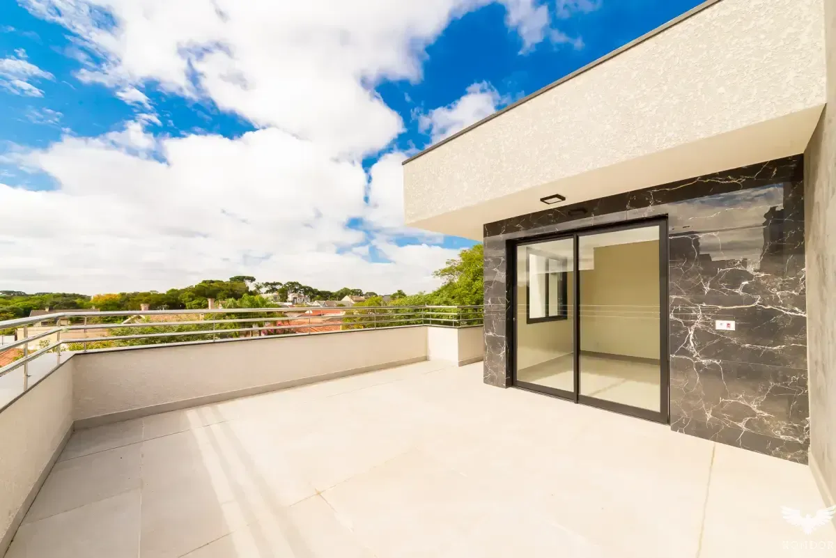 Two-story house with 230 m², 3 bedrooms and 4 baths — photo 21
