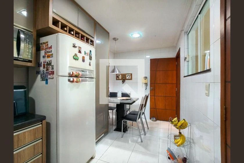 Furnished house with 3 bedrooms, 180 m² and 1 parking spot — photo 44