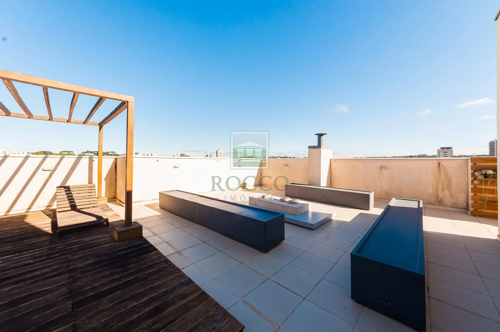 1-bedroom apartment with en-suite and 1 parking space — photo 25