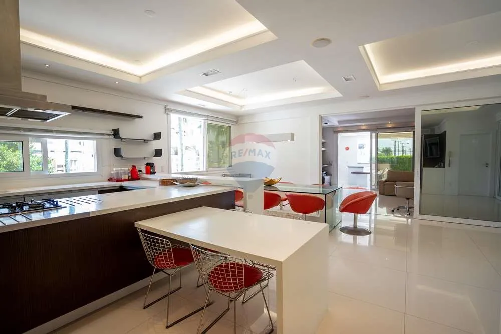 House with 7 en-suite bedrooms and balcony — photo 15