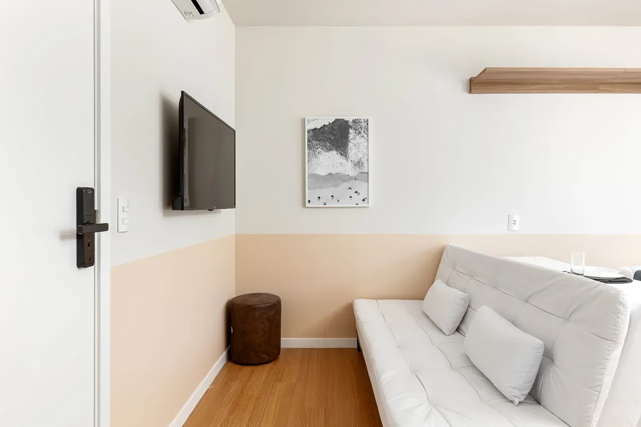 Furnished studio on the 1st floor, with laundry machine and kitchenette — photo 8