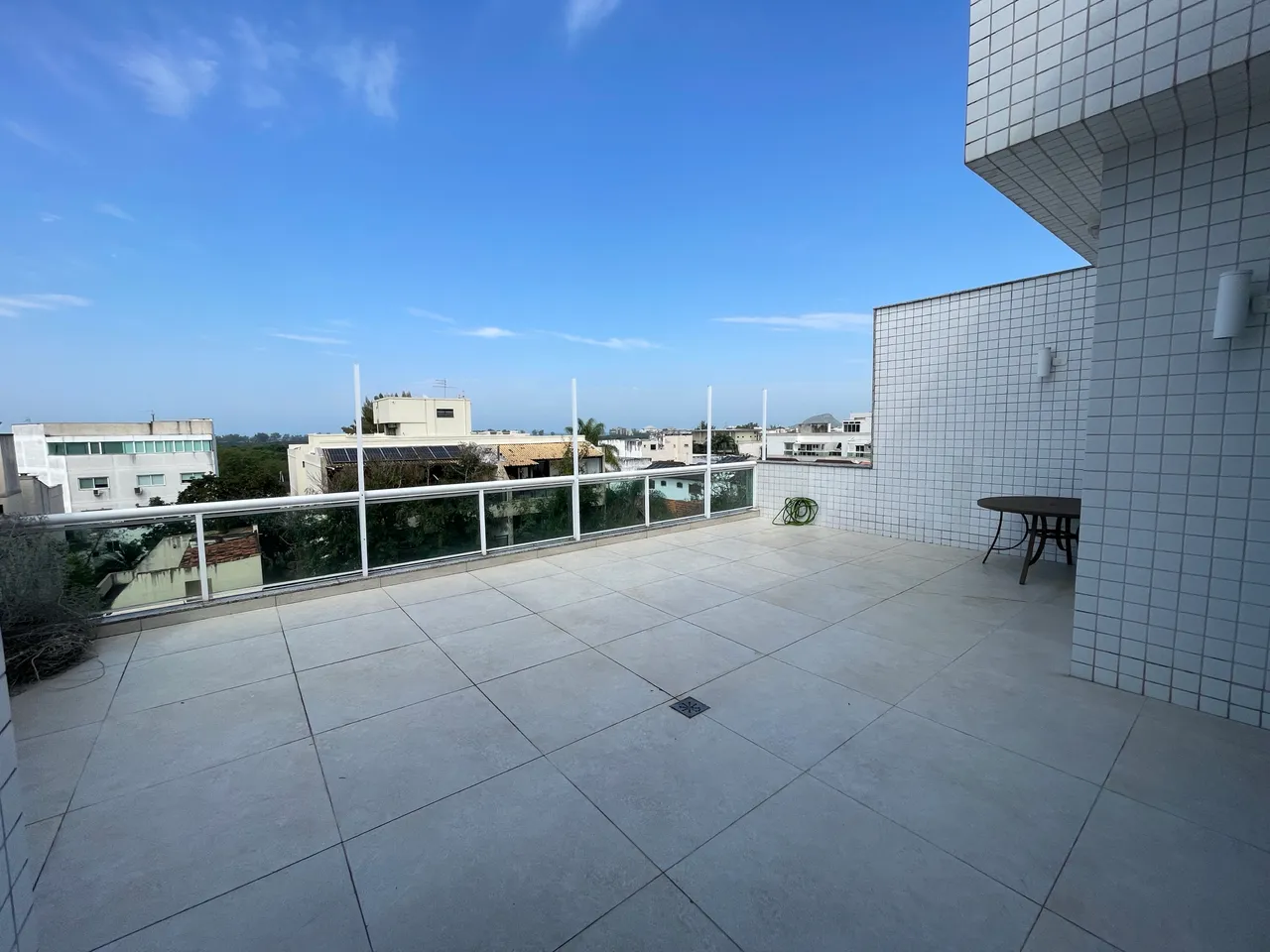 Penthouse with 350 m² and a gas stove kitchen — photo 4