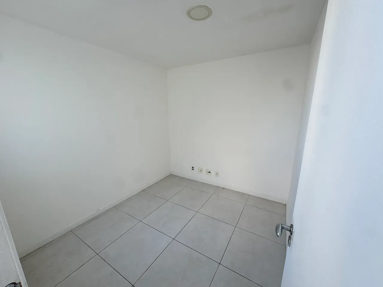 3-bedroom apartment with balcony, 180 m² — photo 28