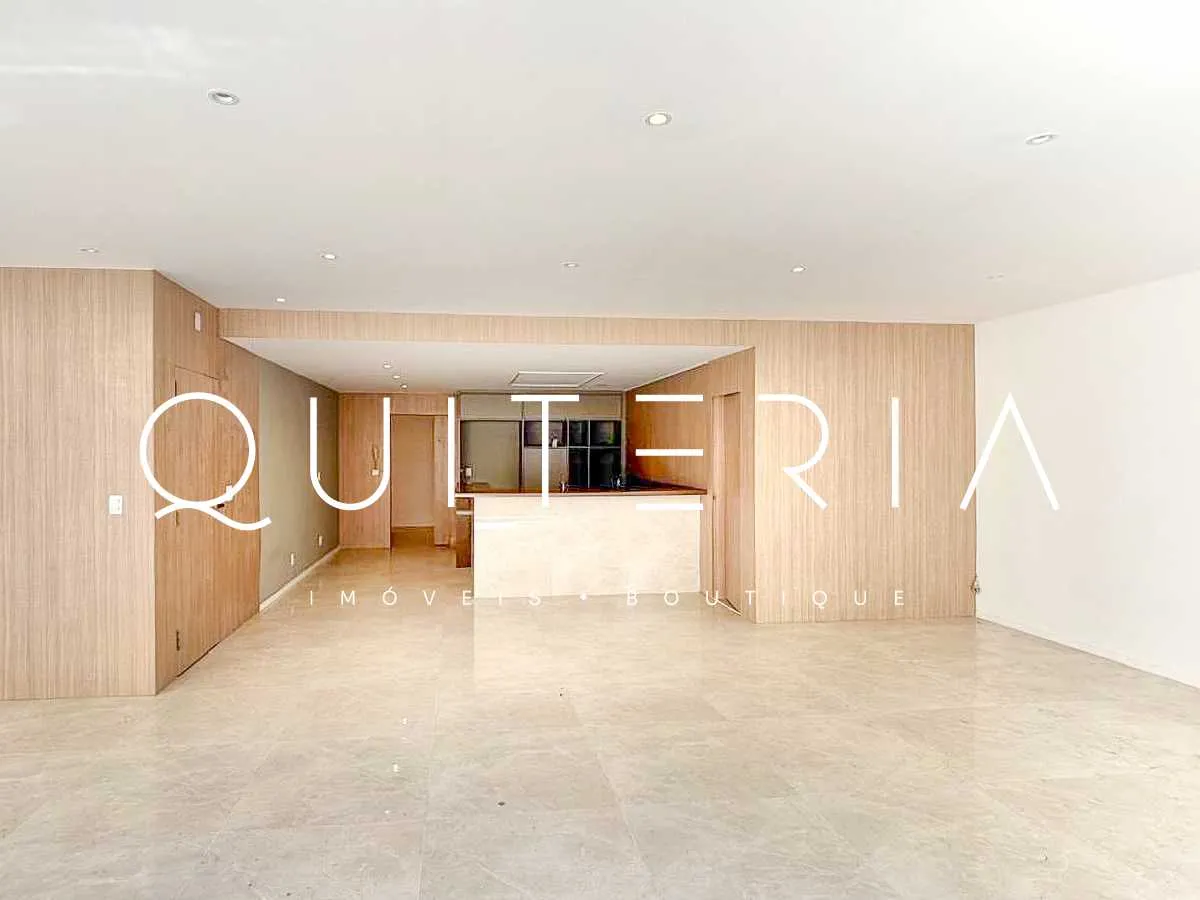 Apartment, 184 m², with a glass-enclosed balcony — photo 2