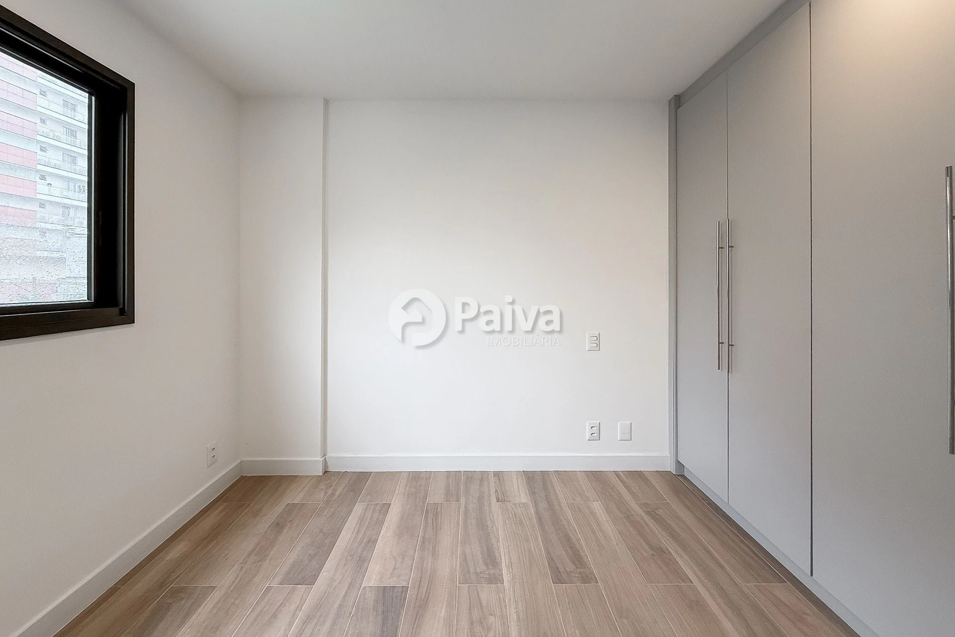 3-bedroom apartment with a grill on the balcony — photo 20