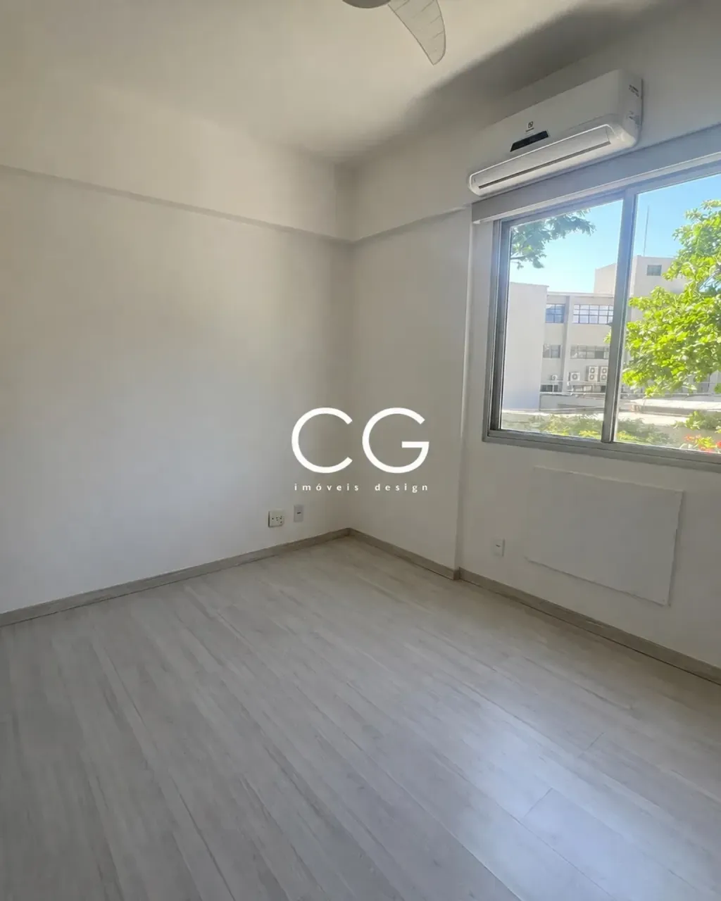 Unfurnished 3-bedroom apartment with balcony — photo 14