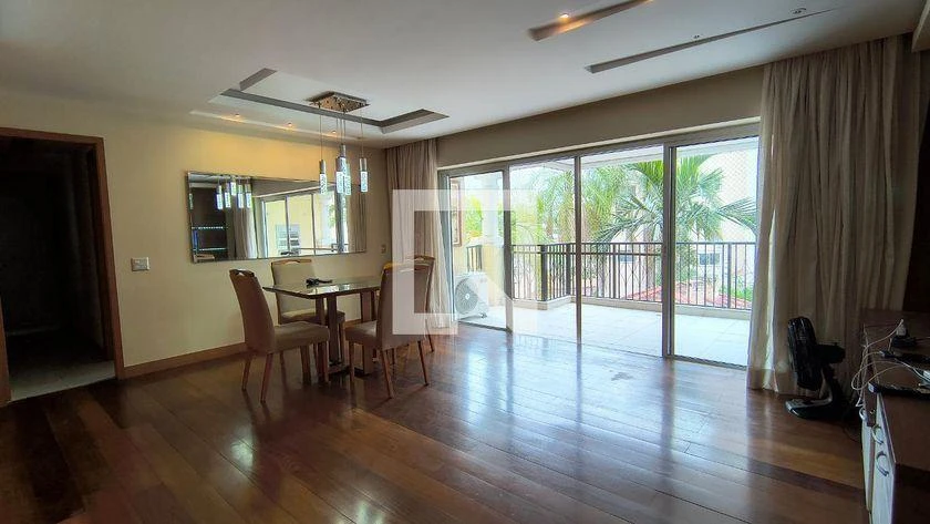 3-bedroom apartment in a building with a gym — photo 17