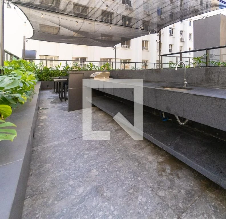 Furnished apartment, 32 m², with floor-to-ceiling windows — photo 33