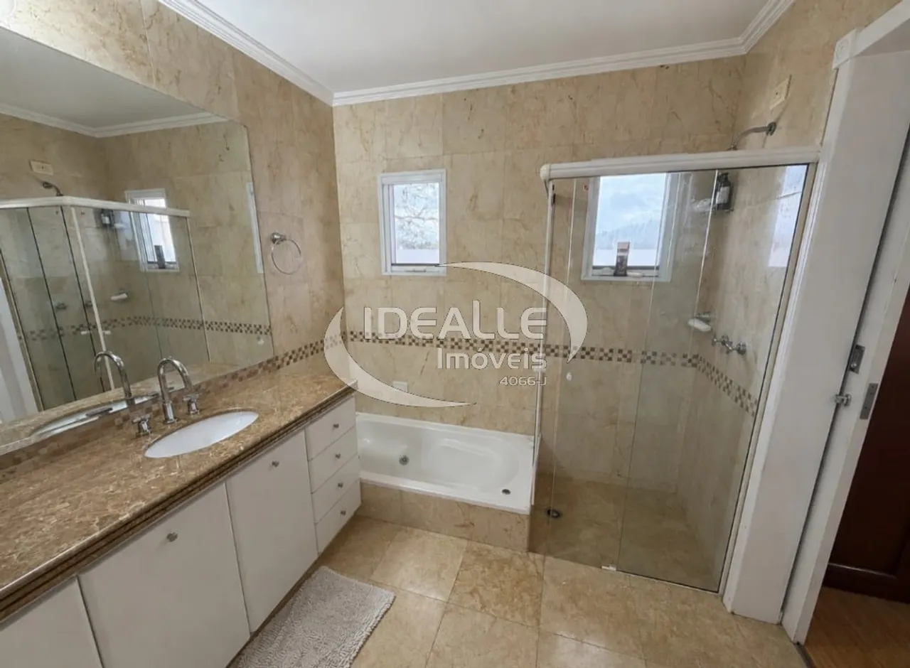 House with 3 bedrooms and private garden, 200 m² — photo 7
