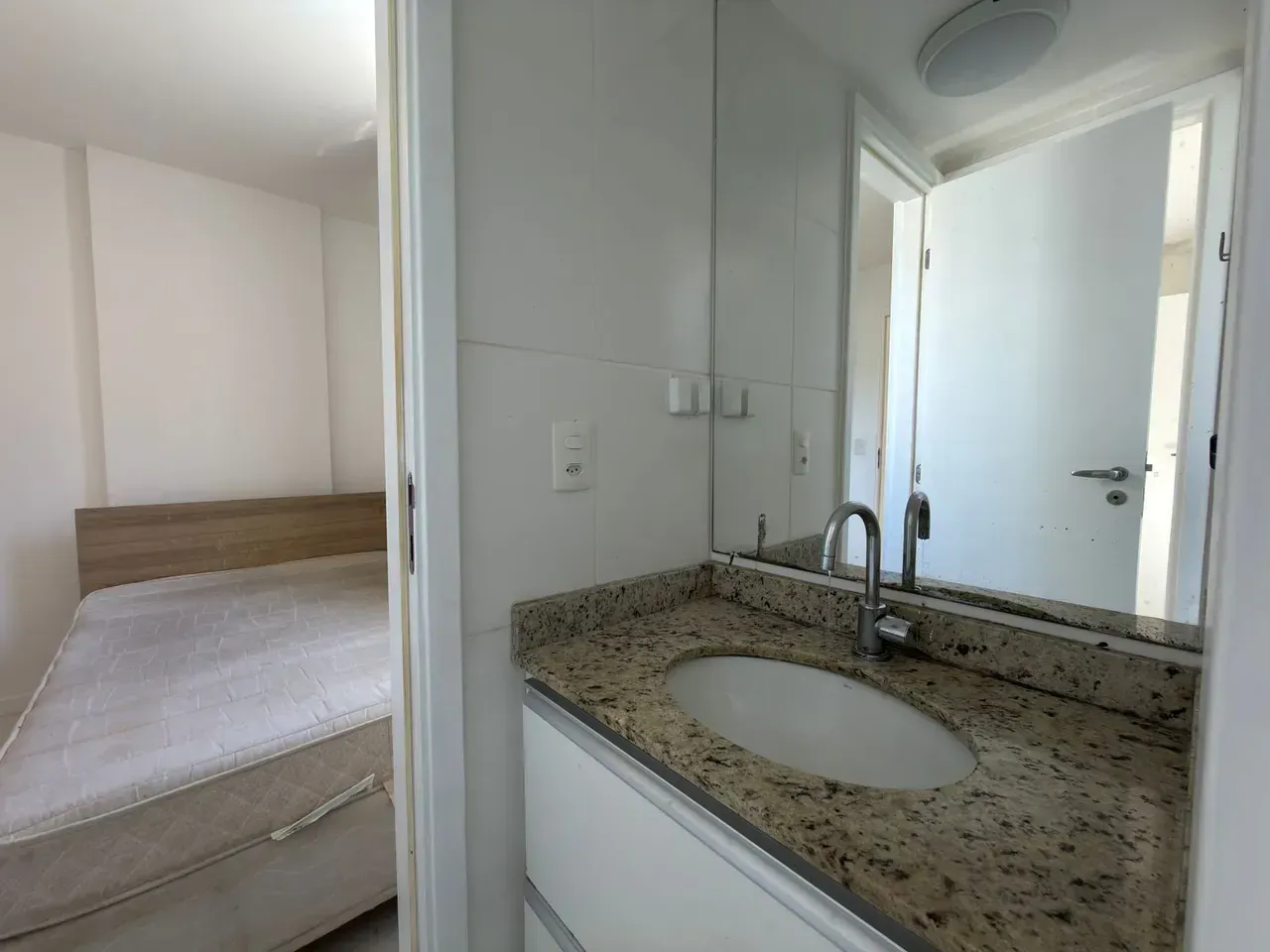 Furnished 3-bedroom apartment with 2 bathrooms and parking — photo 6