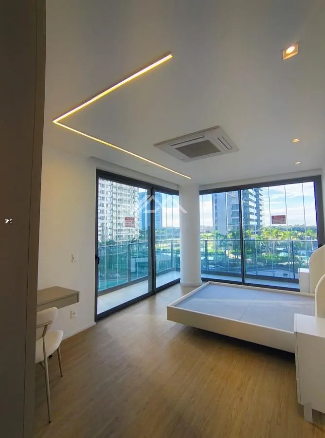 4-bedroom unfurnished apartment with glassed balcony — photo 20
