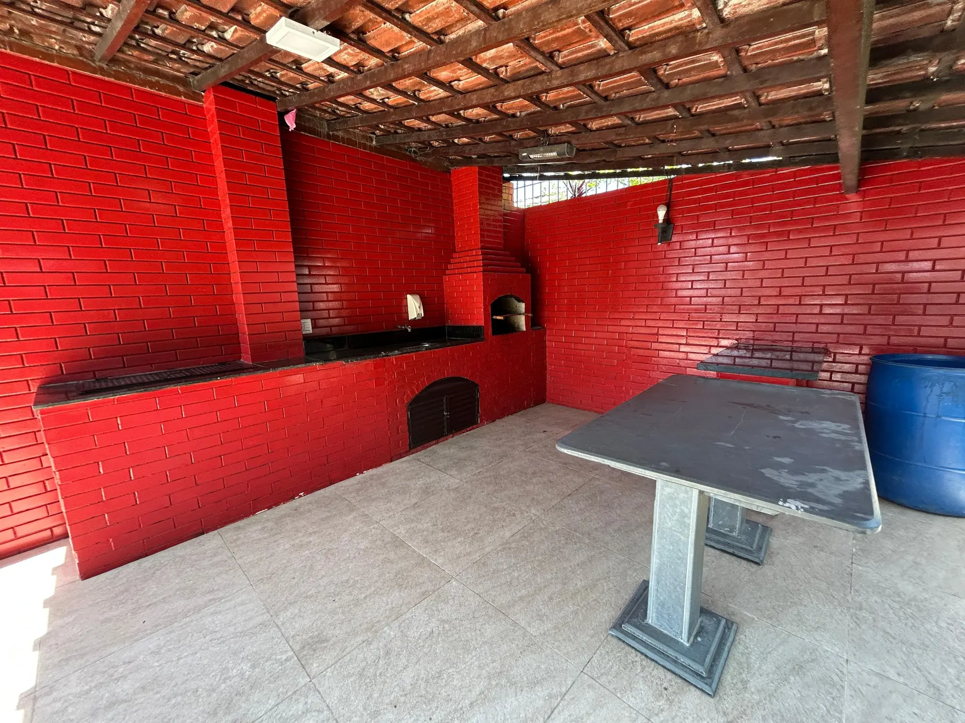 Деревянный пол или ламинат и 2 спальни: квартира 80 м² — photo 35