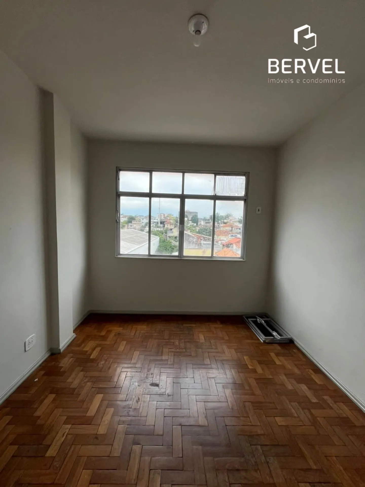 Apartamento com piso de madeira ou laminado, Sampaio — photo 3