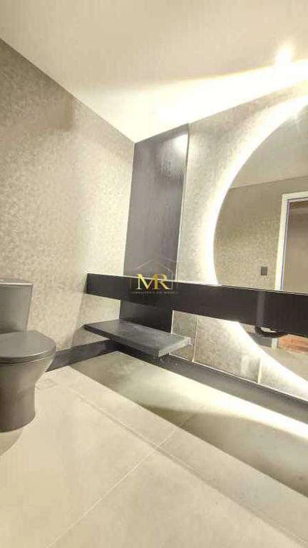 Triplex house with 6 en-suite bedrooms and 9 bathrooms — photo 32