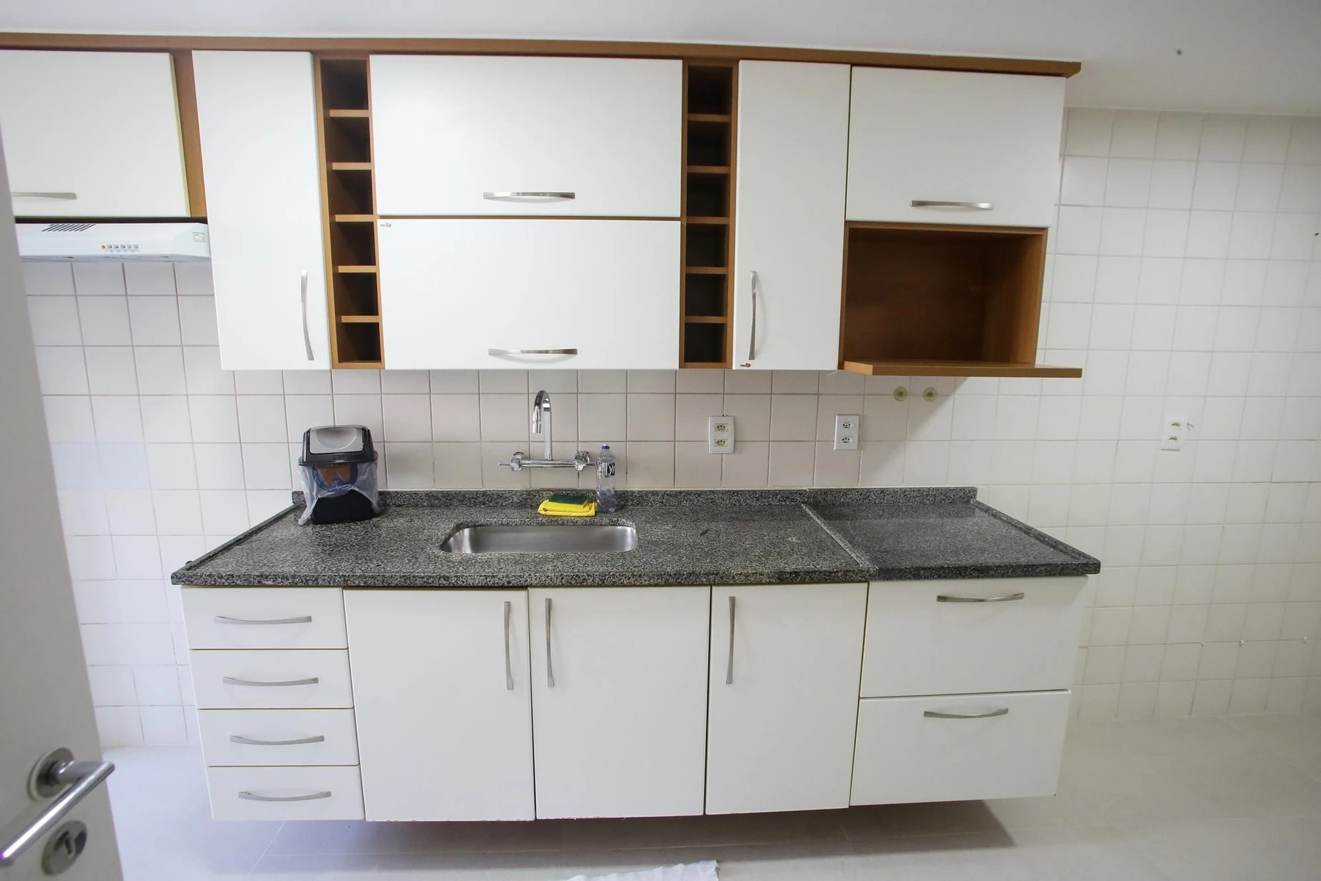 3-bedroom apartment in a building with a sauna — photo 2