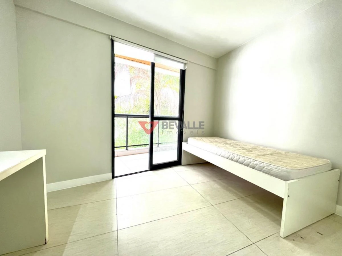 3-bedroom apartment with a home office — photo 14