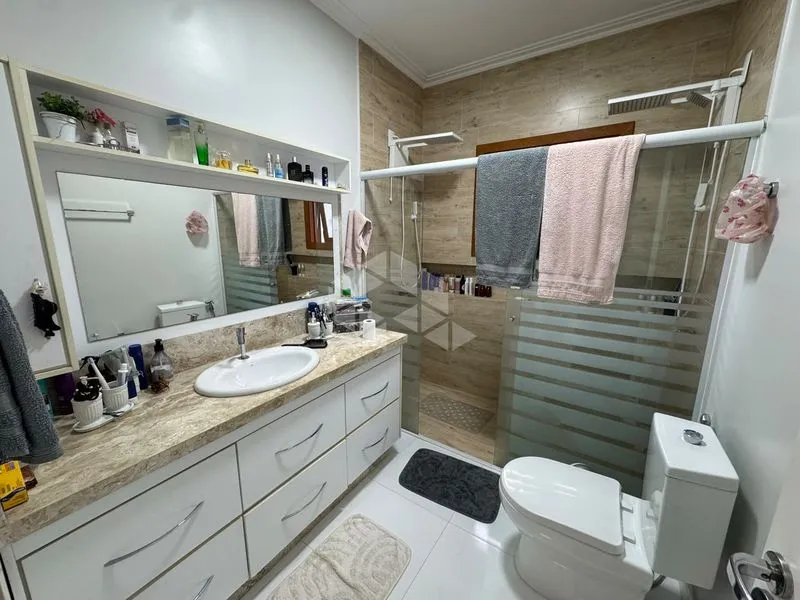 238 m² house with a home office and a dishwasher — photo 25