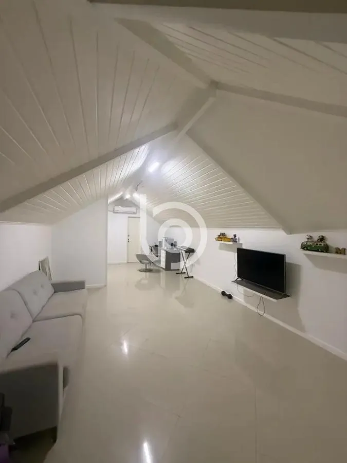 Ванна та 5 спалень: будинок 400 м² — photo 9