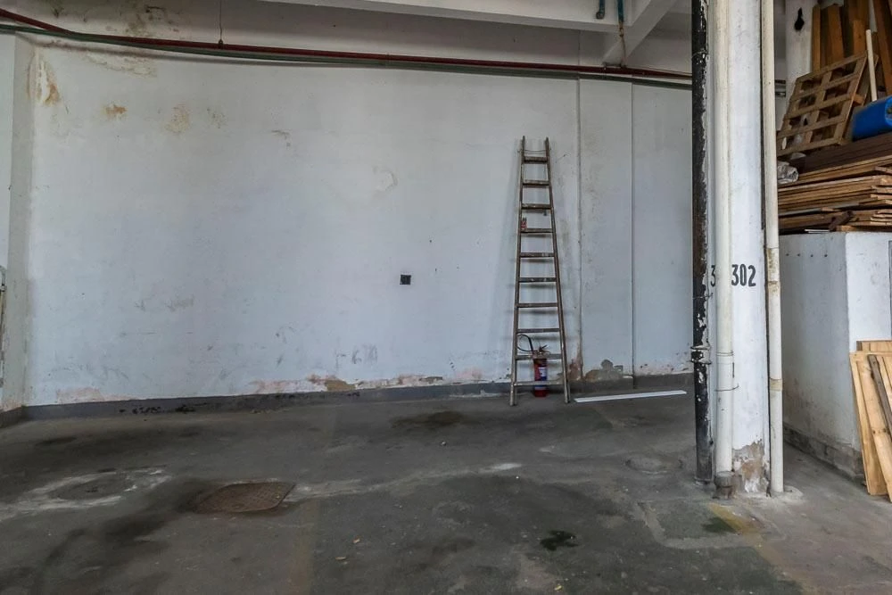 Unfurnished apartment with 2 bedrooms and 1 parking space — photo 29