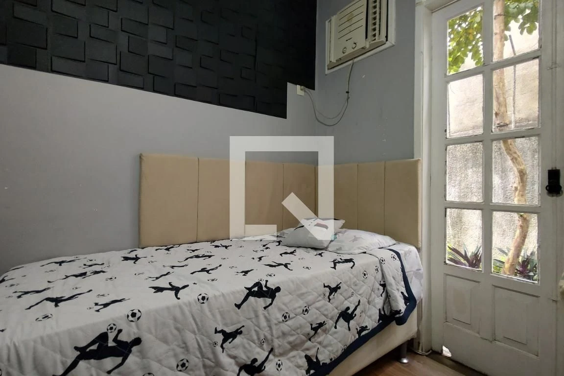 Furnished house with 3 bedrooms, private garden and 2 spots — photo 35