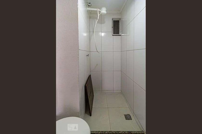 Casa em condomínio sem mobília com 4 quartos e 208 m² — photo 17