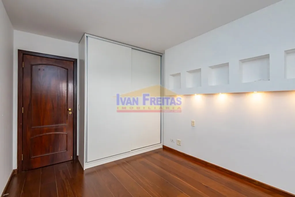 House with 5 bedrooms and balcony, plus 5 parking spots — photo 34