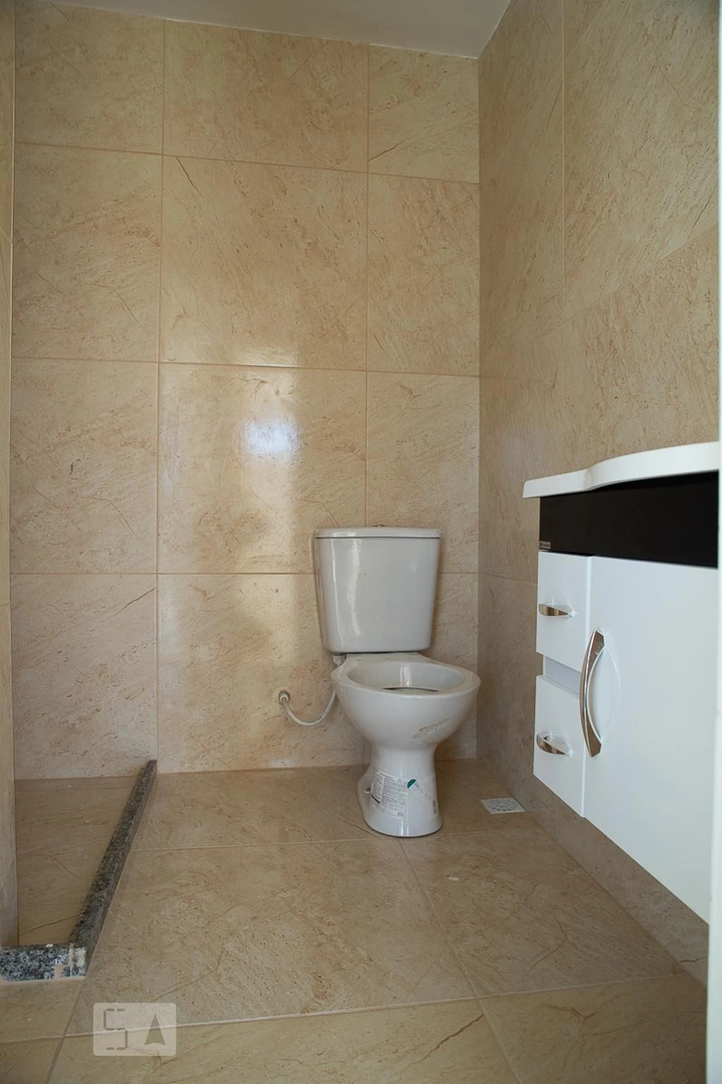 Unfurnished apartment with 2 bedrooms and a balcony — photo 26