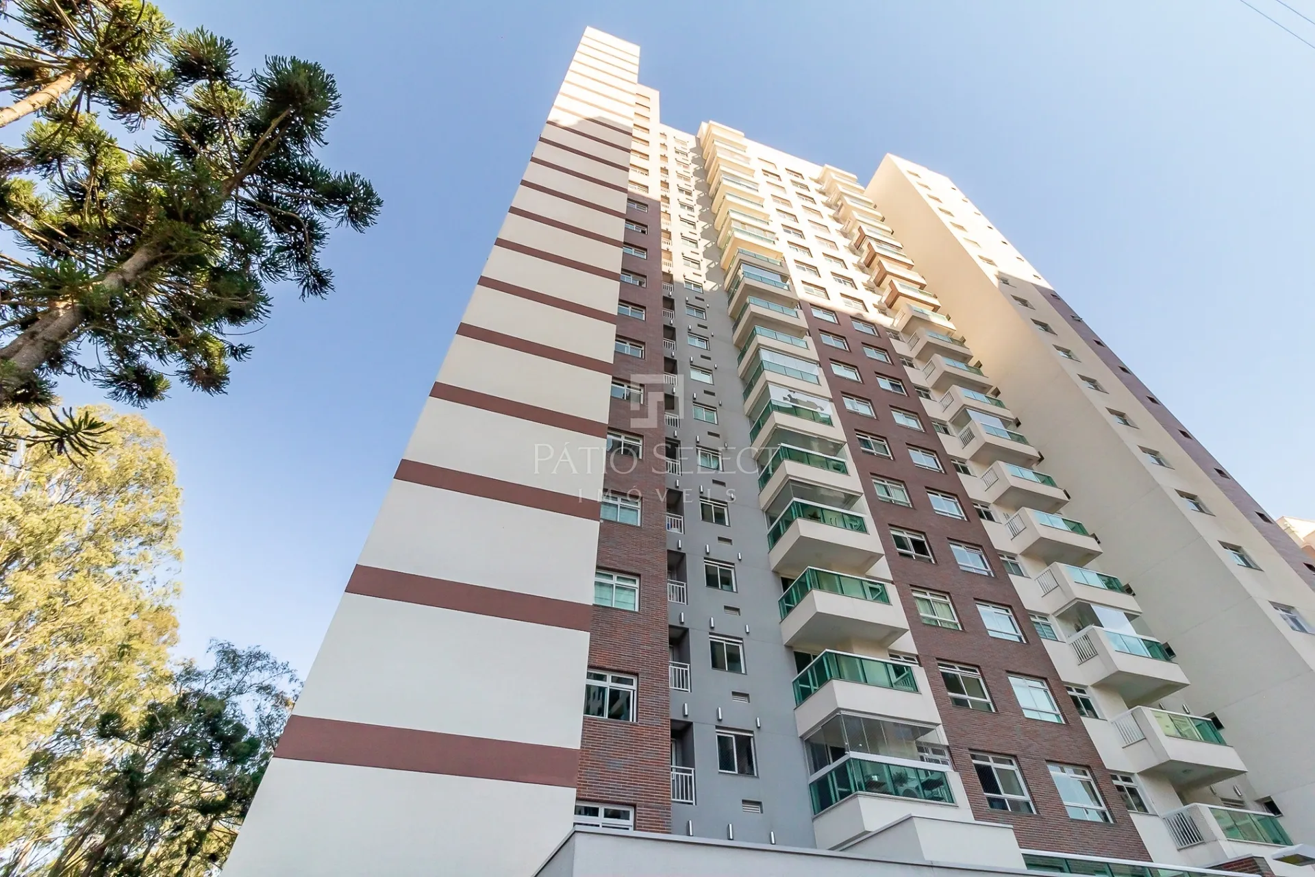 Apartment on the 8th floor with a glass-enclosed balcony — photo 47