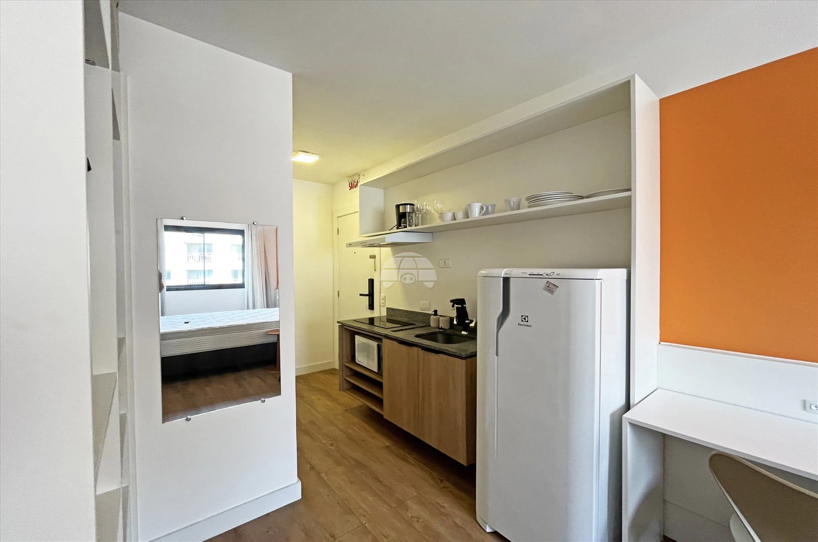Apartamento mobiliado com cozinha compacta e 1 quarto — photo 2