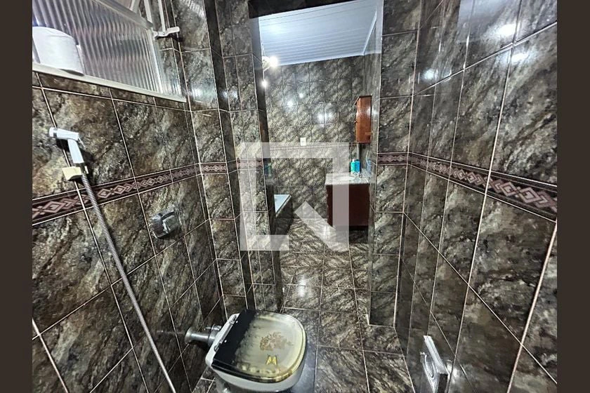 Furnished house with 2 bedrooms and 160 m², no parking — photo 25