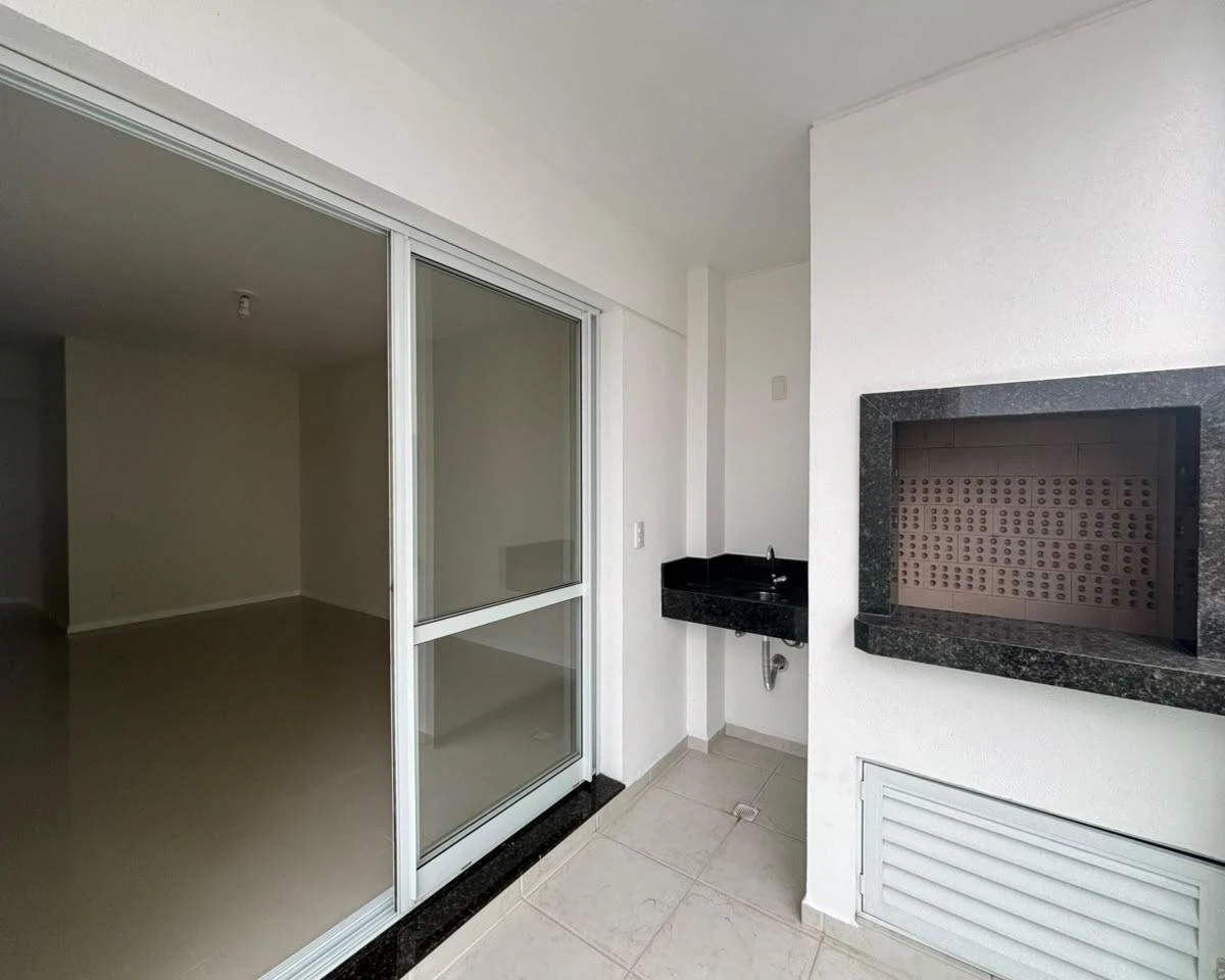 Apartment, 96 m², with a grill on the balcony — photo 10