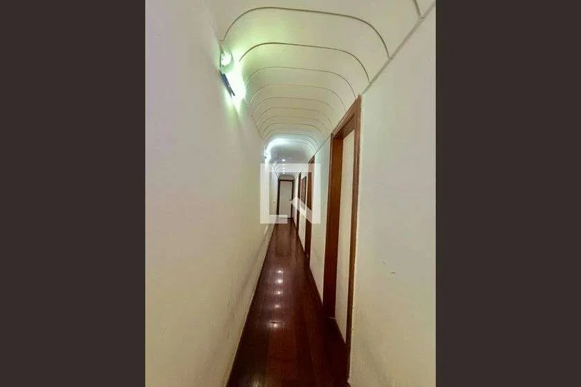 Apartamento de 4 quartos com cozinha integrada e 280 m² — photo 7