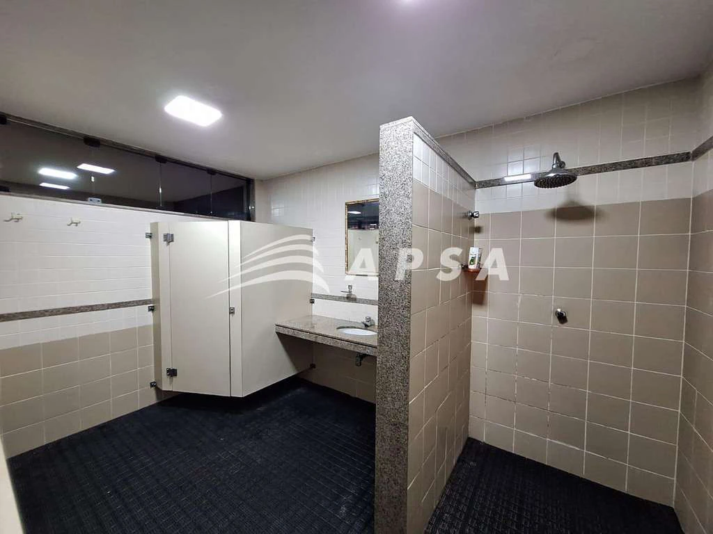 104 m² apartment with 2 bedrooms and 1 en-suite — photo 10