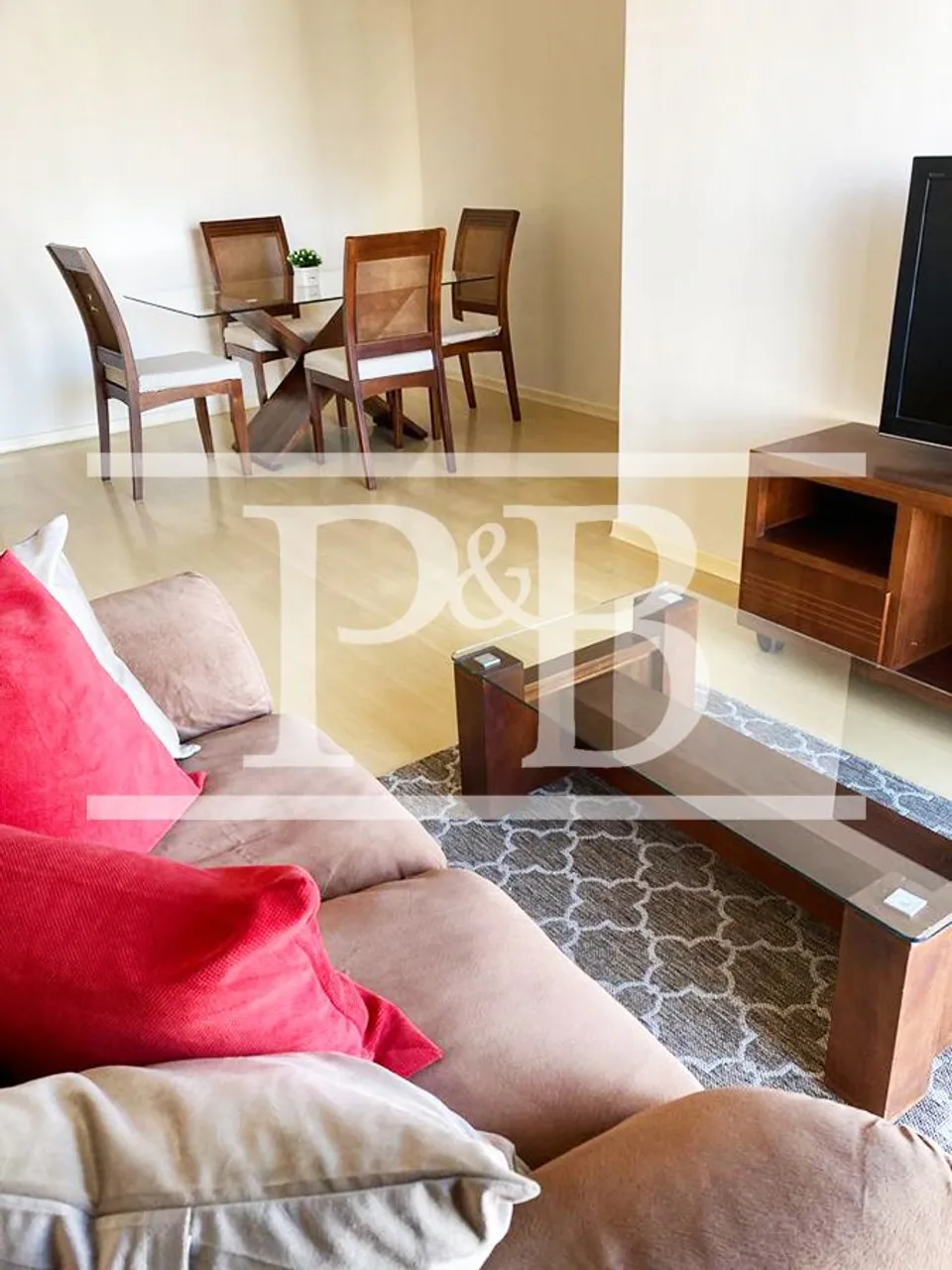 2-bedroom apartment with balcony — photo 13