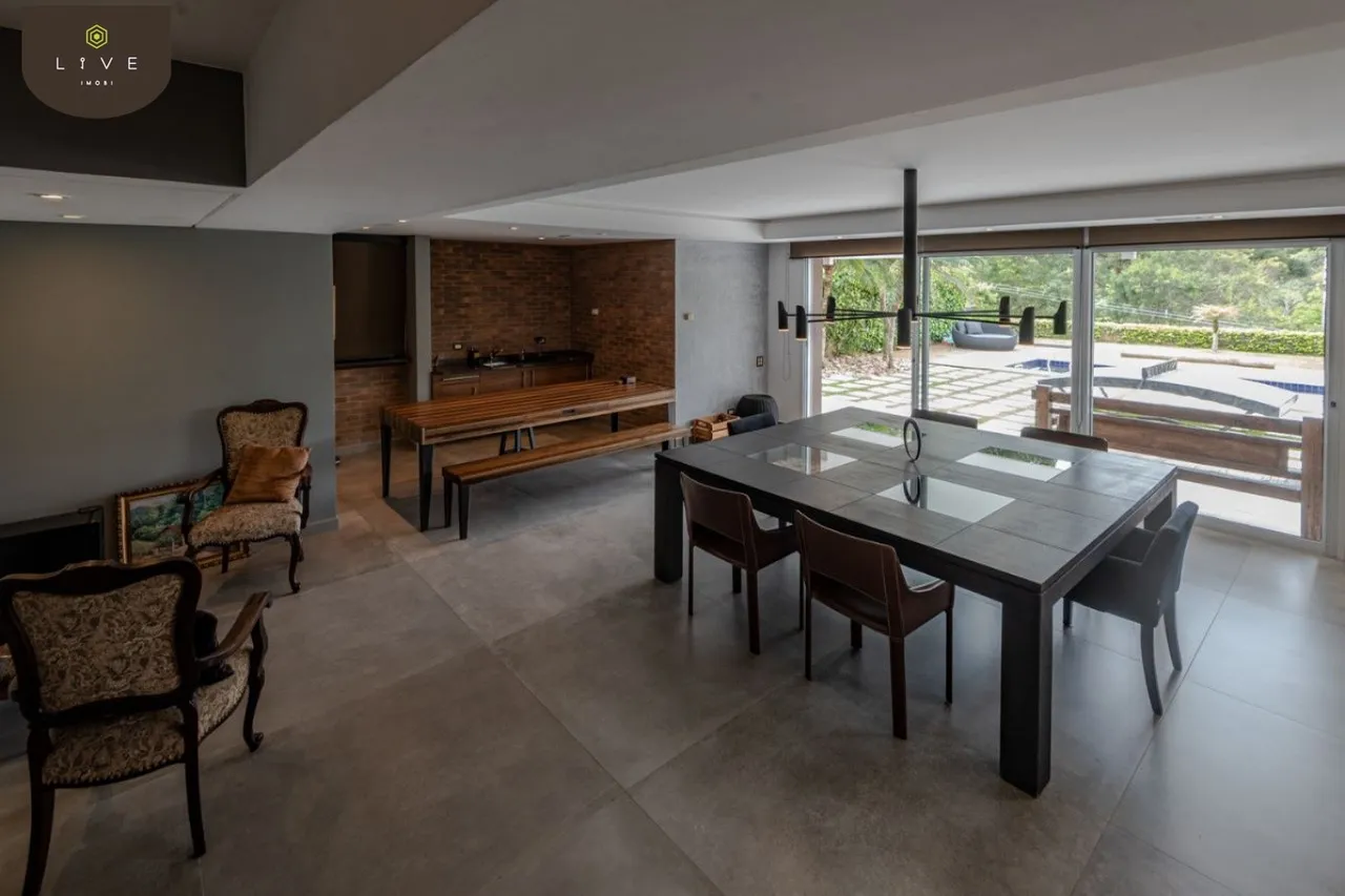 House with 4 bedrooms and mountain view — photo 7