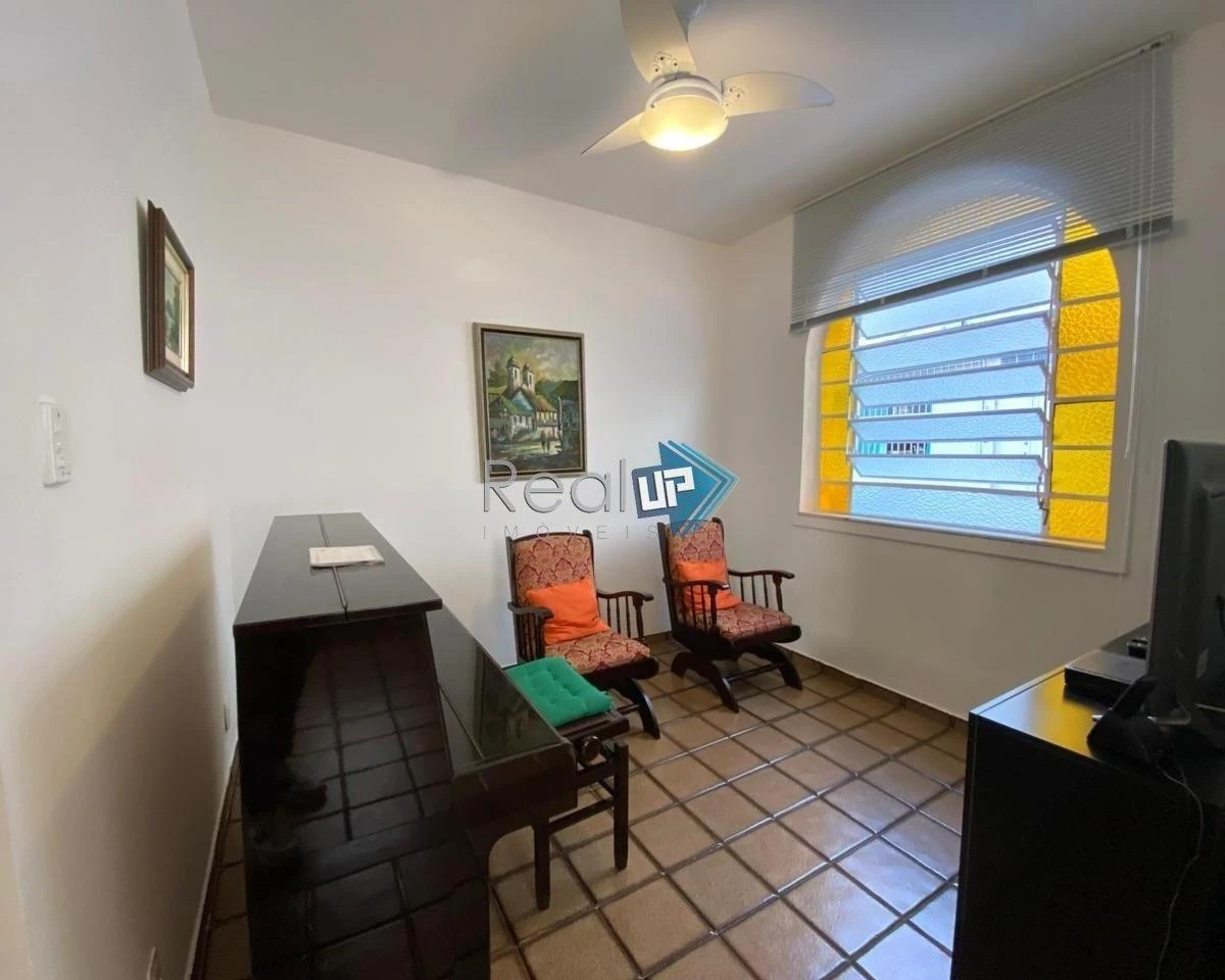 Furnished house, 177 m², with a home office
