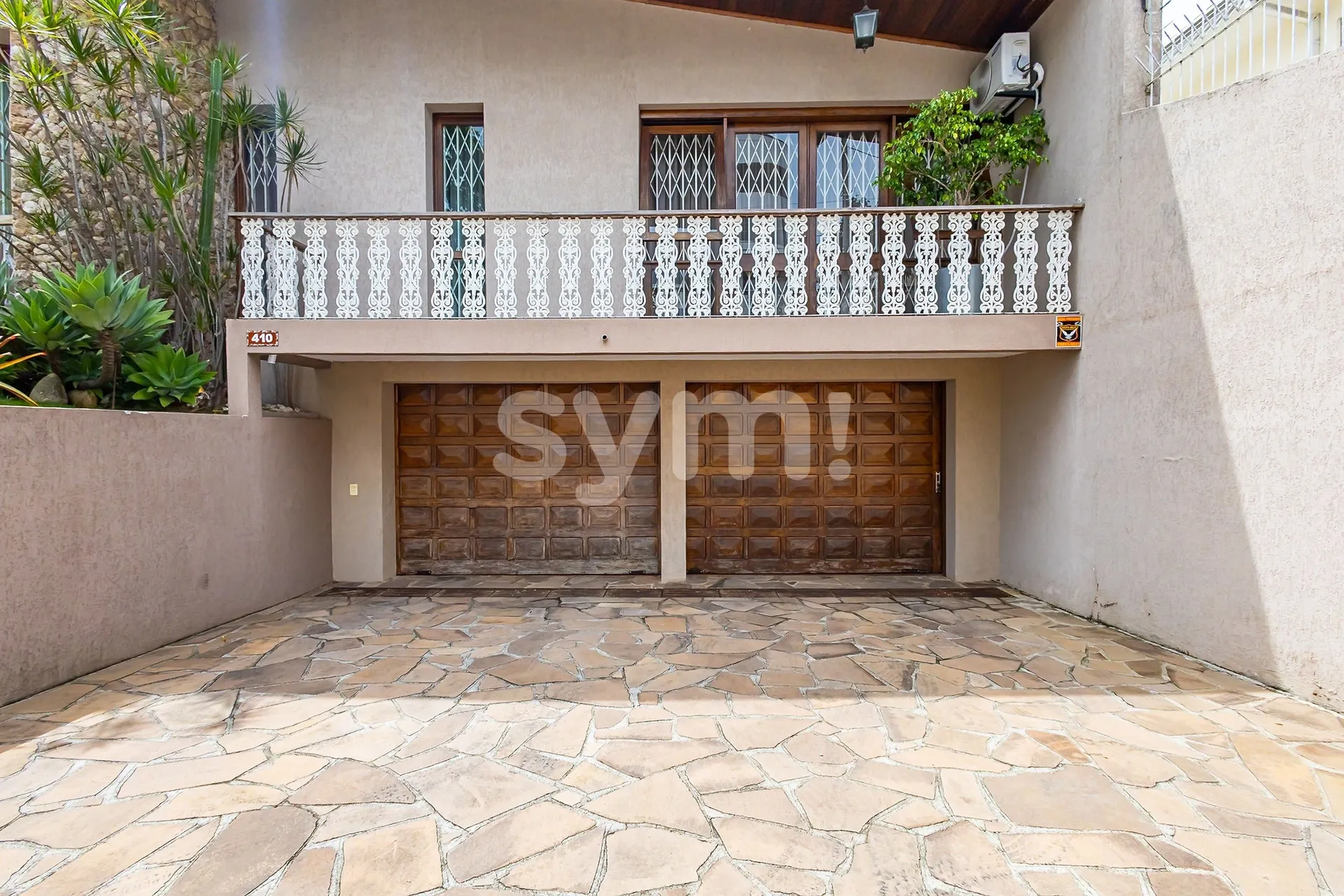 Single-family house with 3 bedrooms and 4 parking spaces — photo 3