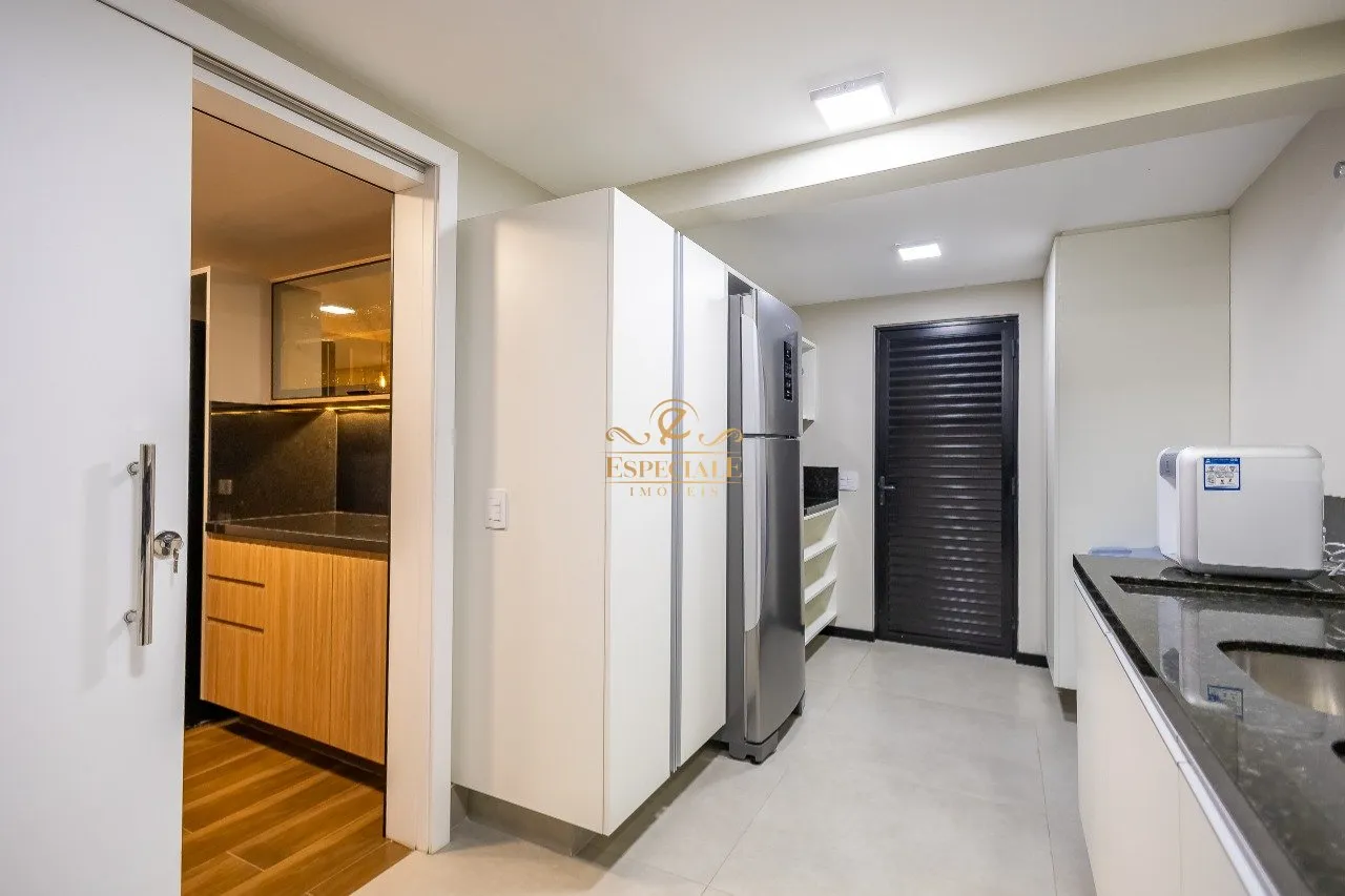 Furnished house with 4 en-suite bedrooms and private garden — photo 42