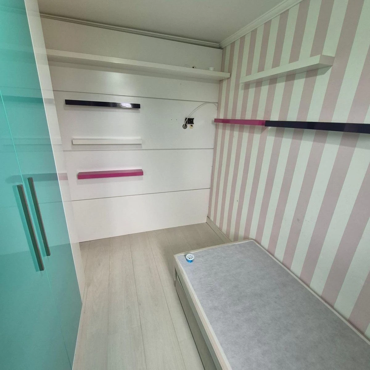 Furnished 3-bedroom apartment with covered parking — photo 27
