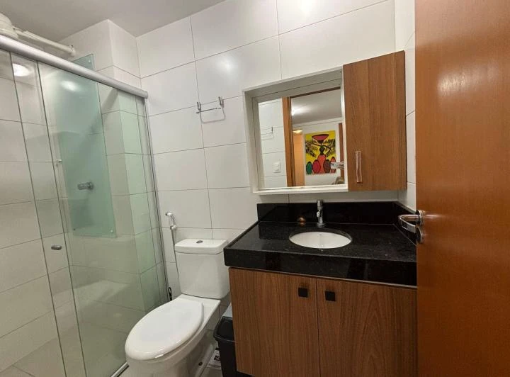 Furnished 50 m² apartment with 2 bedrooms and suite — photo 6