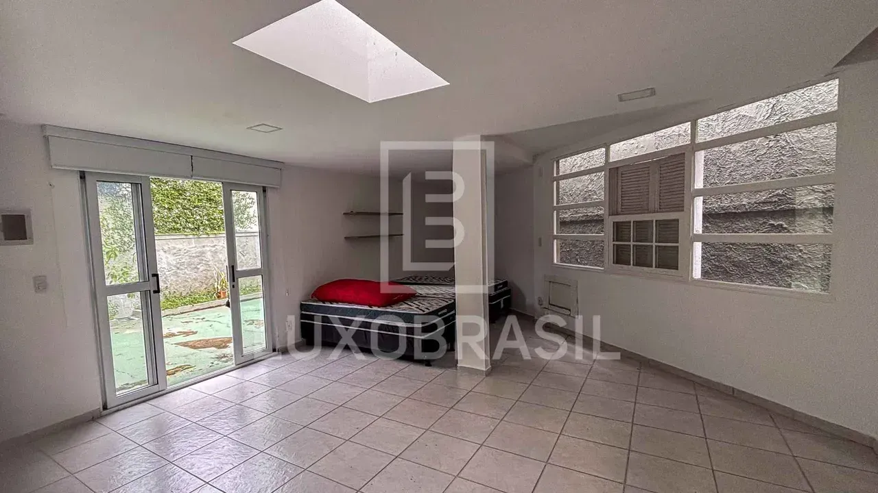 Casa com 5 quartos, 647 m² e churrasqueira na varanda — photo 20