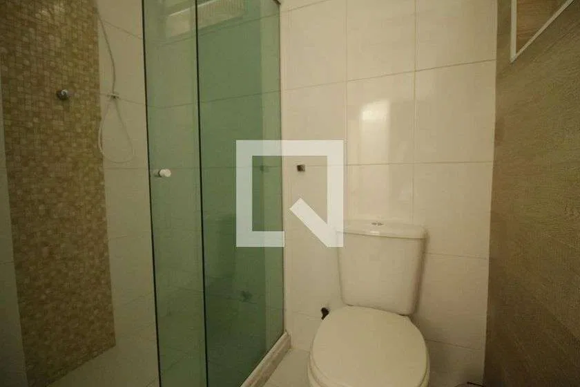Casa de 381 m² com 7 quartos, 4 banheiros e jardim — photo 12