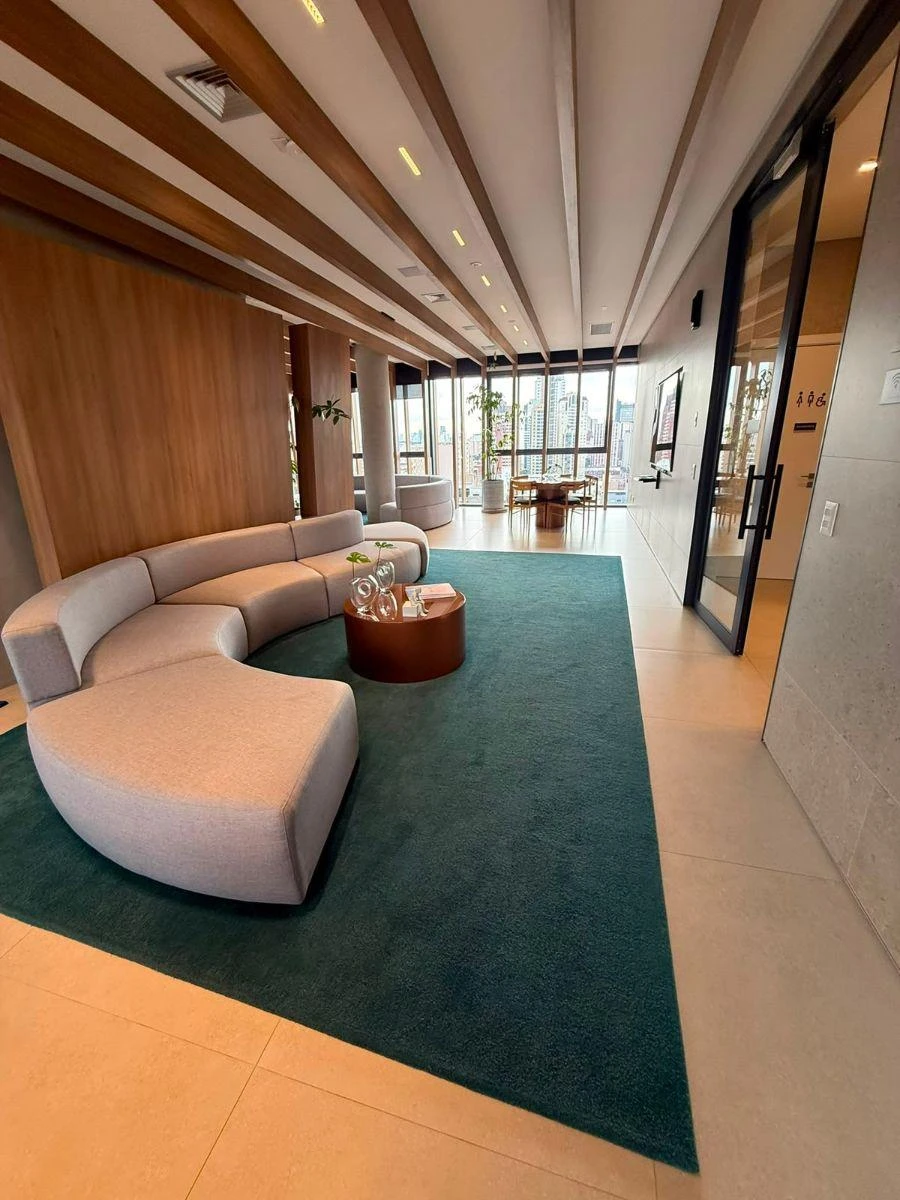Furnished apartment, 53 m², with floor-to-ceiling windows — photo 33