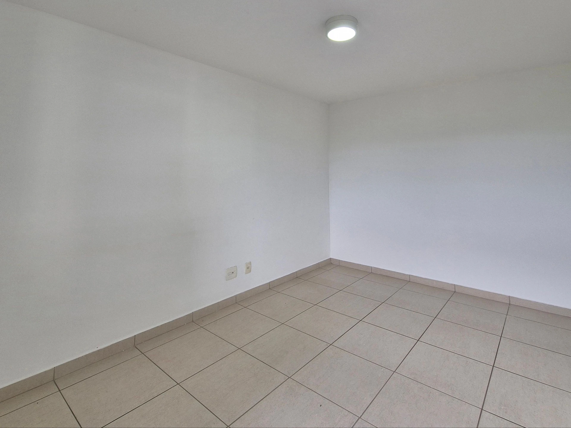 2-bedroom apartment with a home office — photo 7