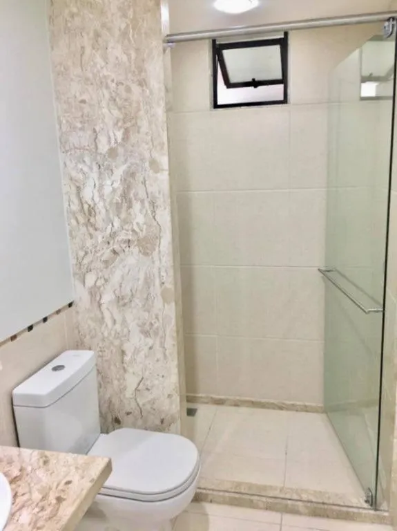 Квартира на 4-му поверсі із заскленим балконом — photo 28