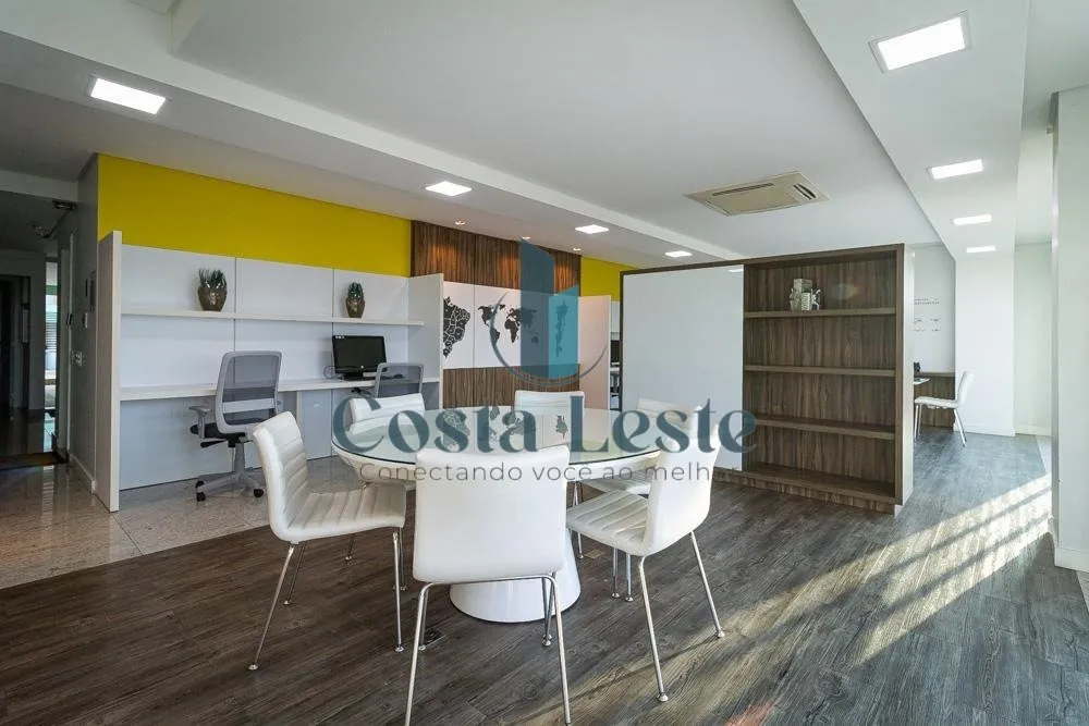 Home office in a 2-bedroom apartment, 70 m² — photo 8