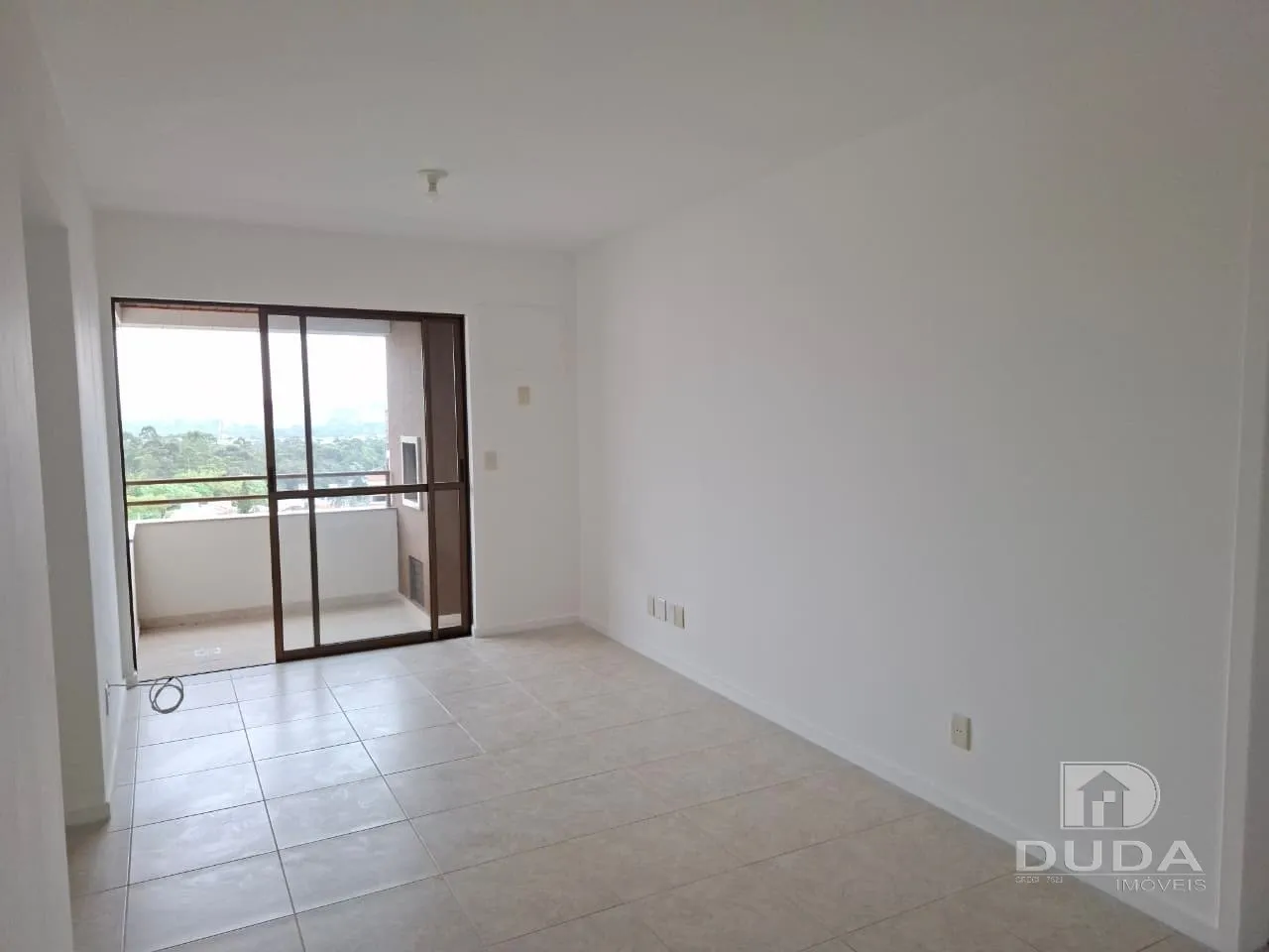2-bedroom apartment with a mountain view in Florianópolis — photo 21
